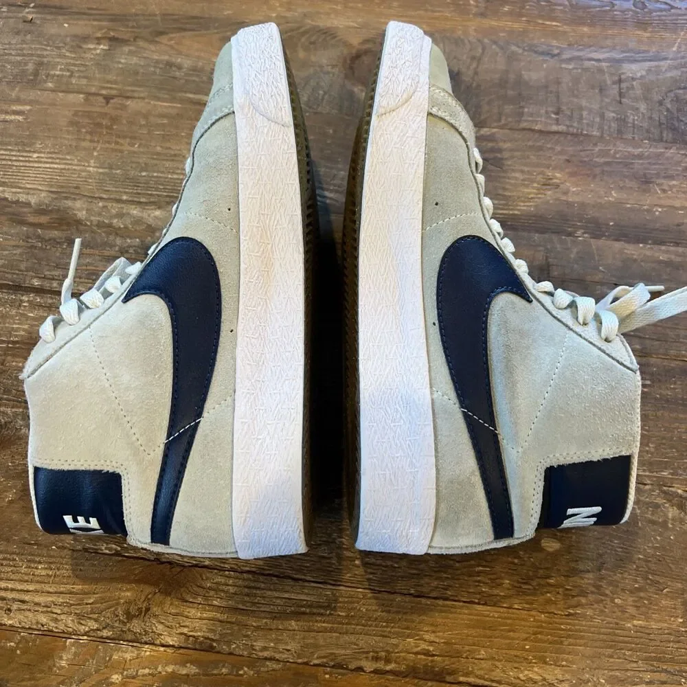 Nike SB Zoom Blazer Mid Mint Barley Green 864349-303 Men’s Size 5.5 EUC